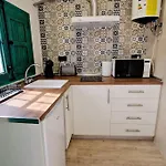 Con Terraza Y Barbacoa *